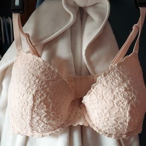 34DD Aerie like new condition